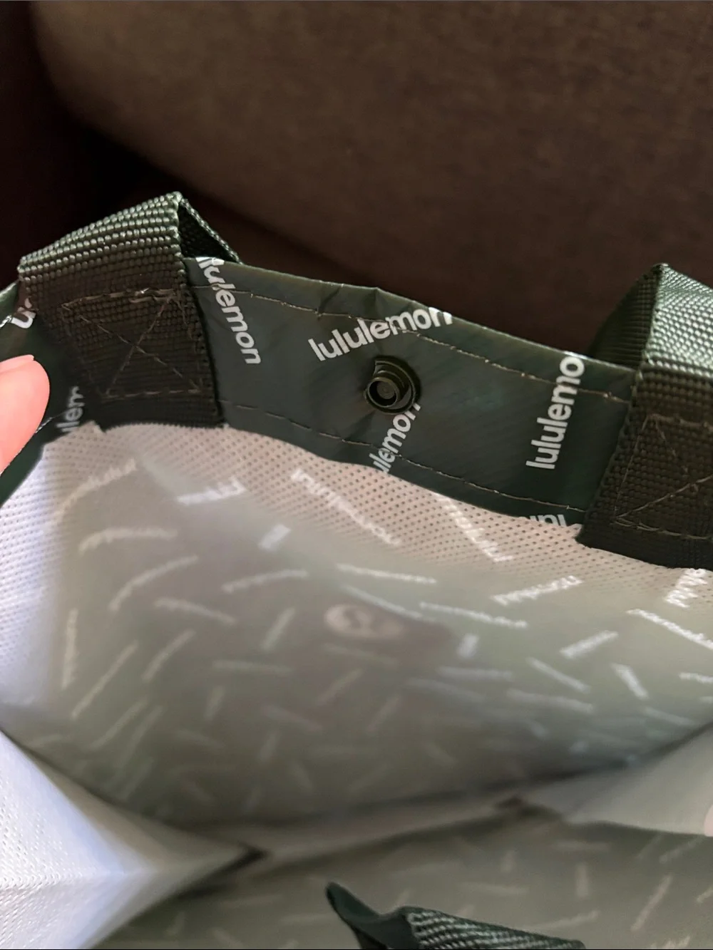 lululemon athletica Olive Green Logo (small size/mini)